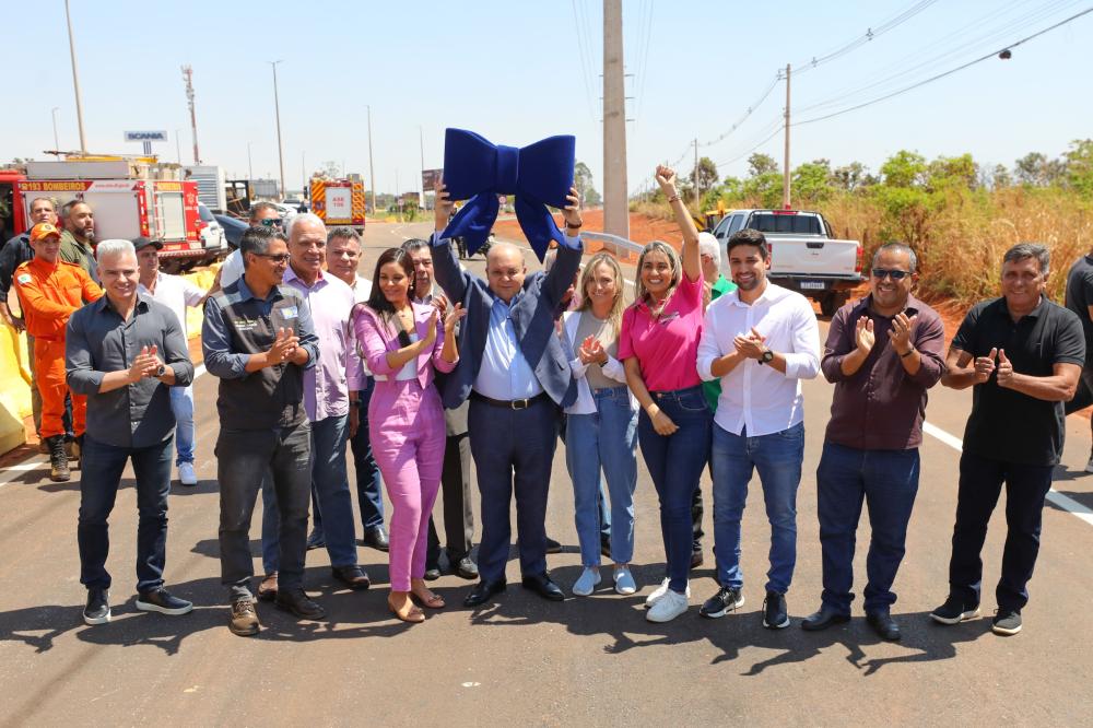 Capa da notícia: Ibaneis Rocha inaugura marginal da BR-040 com investimento de R$ 10,5 milhões