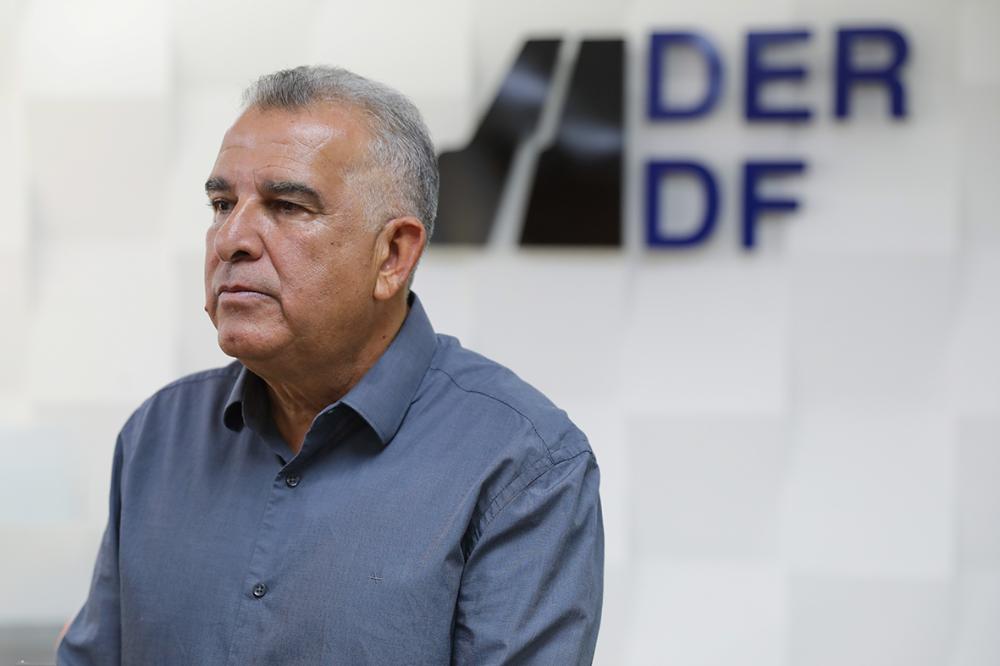 Capa da notícia: DF chega a 110 km de estradas rurais pavimentadas com investimento aproximado de R$ 150 milhões